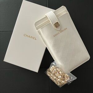 Coco Crush White with Gold Detail